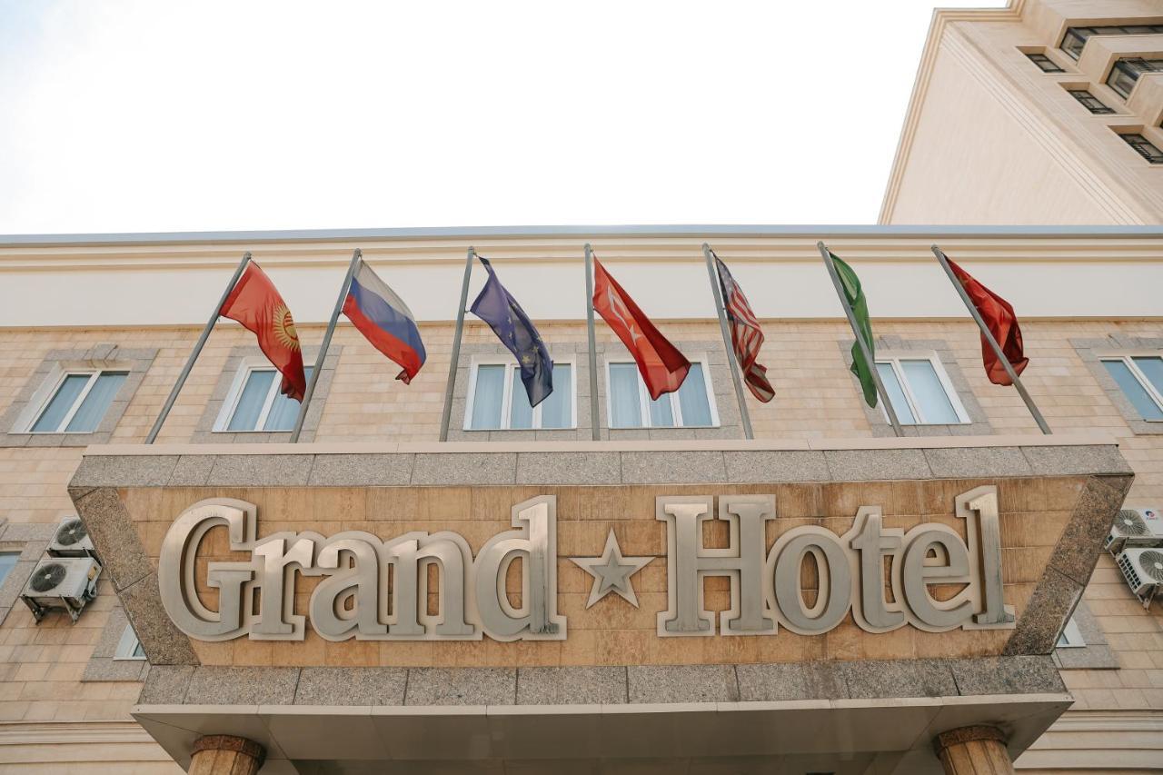 Grand Hotel บิชเคก ภายนอก รูปภาพ