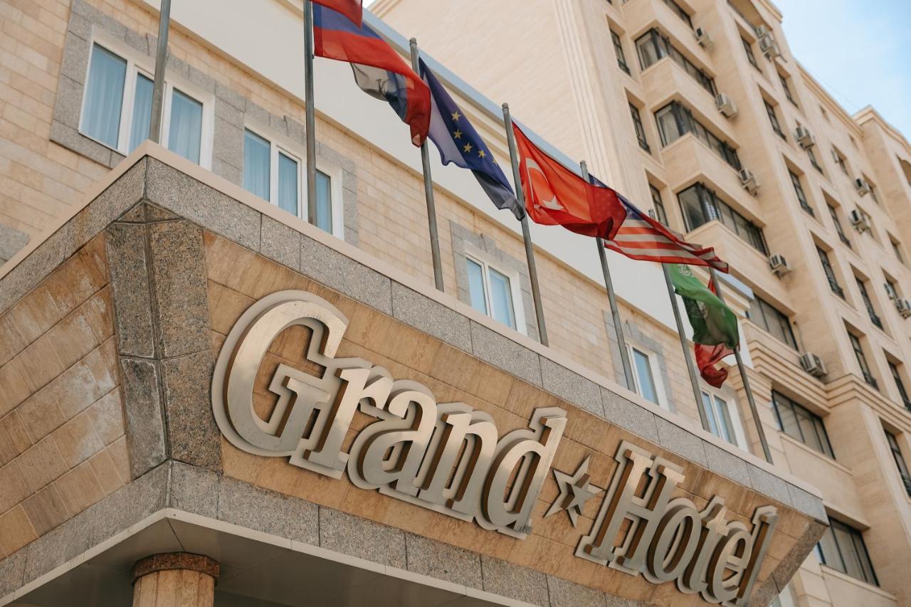 Grand Hotel บิชเคก ภายนอก รูปภาพ