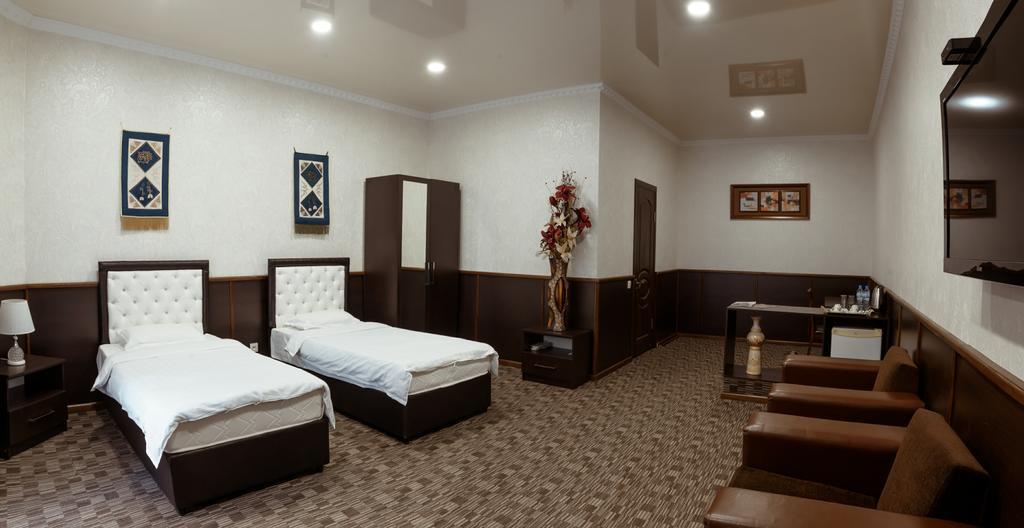 Grand Hotel บิชเคก ภายนอก รูปภาพ